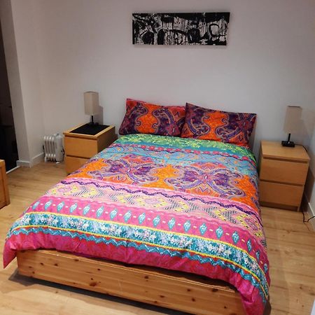 Lovely Home With Full En-Suite Double Bed Rooms Reading Exteriör bild